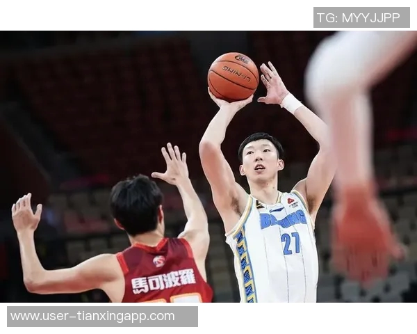 周琦三分球表现出色全场无两分球出手贡献3分4篮板1助攻2抢断2盖帽