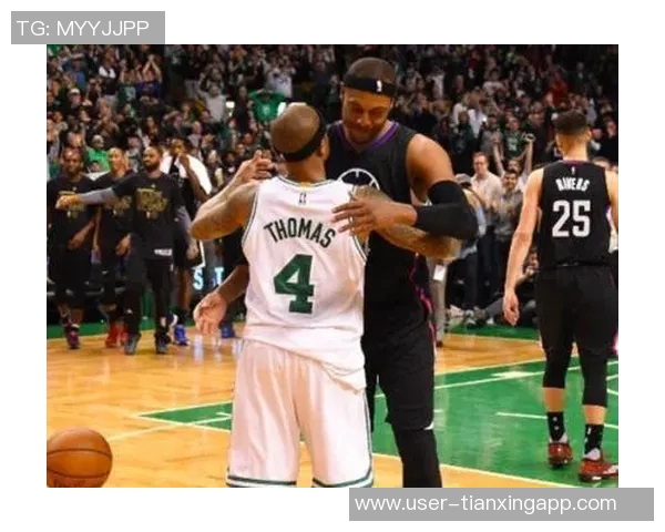 皮尔斯与女主持探讨男友点赞大屁股女是否算出轨引发热议 皮尔斯与女主持探讨男友点赞大屁股女是否算出轨引发热议