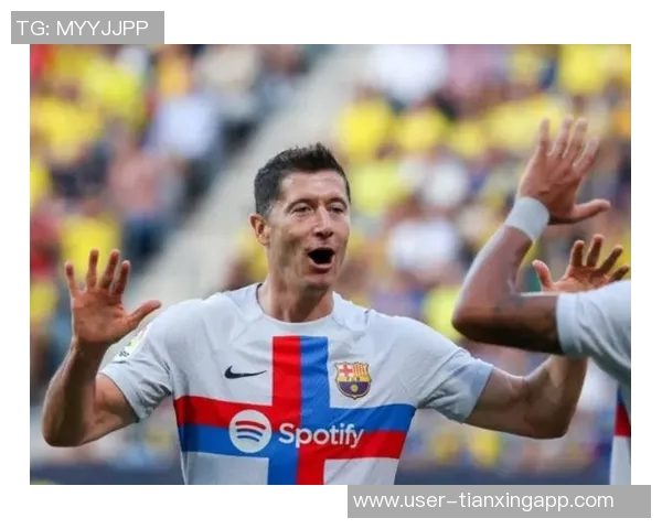 巴萨拜仁米兰争夺战升级巴萨欲引弗拉霍维奇接班莱万